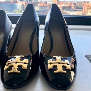 Tory Burch Black Patent Heels - size 8